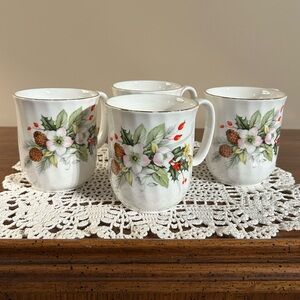 Duchess Bone China Winter 411 Mugs Set of 4 Made in England
